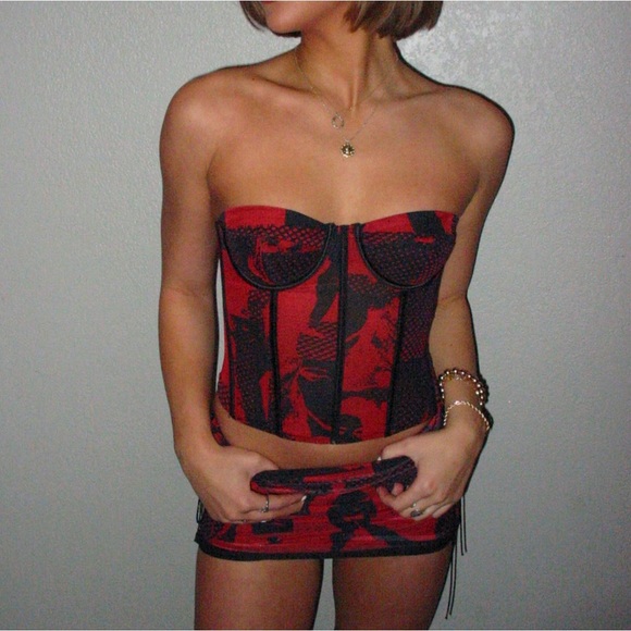 EDIKTED RED AND BLACK MESH POLKA DOT Y2K GRUNGE GRAPHIC LACE UP MINI SKIRT - Picture 5 of 11